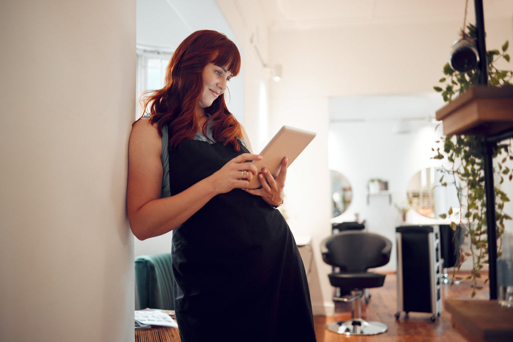 7 Tips on How to Price Your Salon Services as a Hairstylist